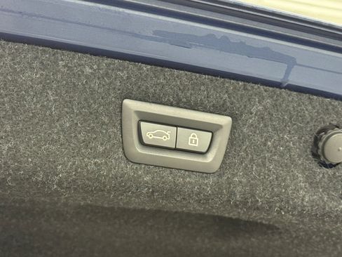 Used 2022 BMW 530i w/ M Sport Package image 34