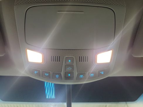 Used 2018 Ford Edge Titanium w/ Technology Package image 36