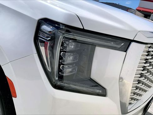 Used 2024 GMC Yukon Denali AWD/4WD image 31