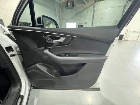 Used 2023 Audi Q7 2.0T Premium w/ Convenience Package image 50