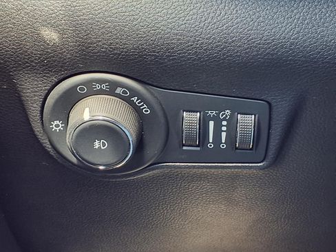 Certified 2024 Jeep Compass Limited AWD/4WD image 17
