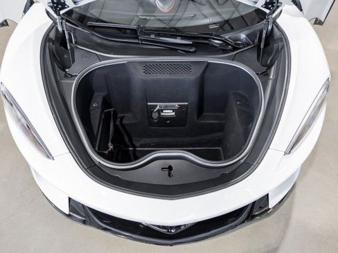 Used 2023 McLaren GT image 12