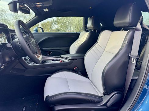 Used 2023 Dodge Challenger SRT Hellcat image 10