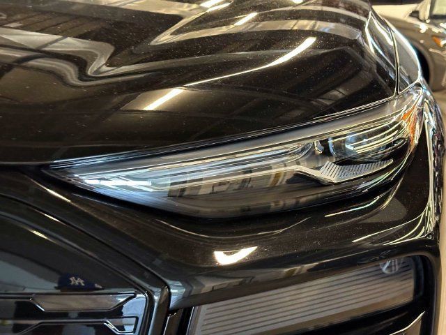Used 2025 Audi Q6 e-tron Premium w/ Convenience Package AWD/4WD image 8