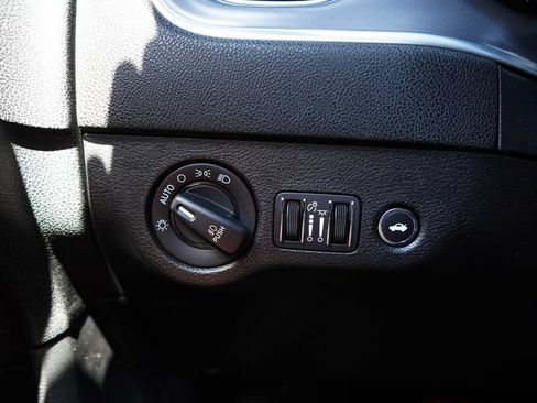 Used 2019 Dodge Charger GT RWD image 31