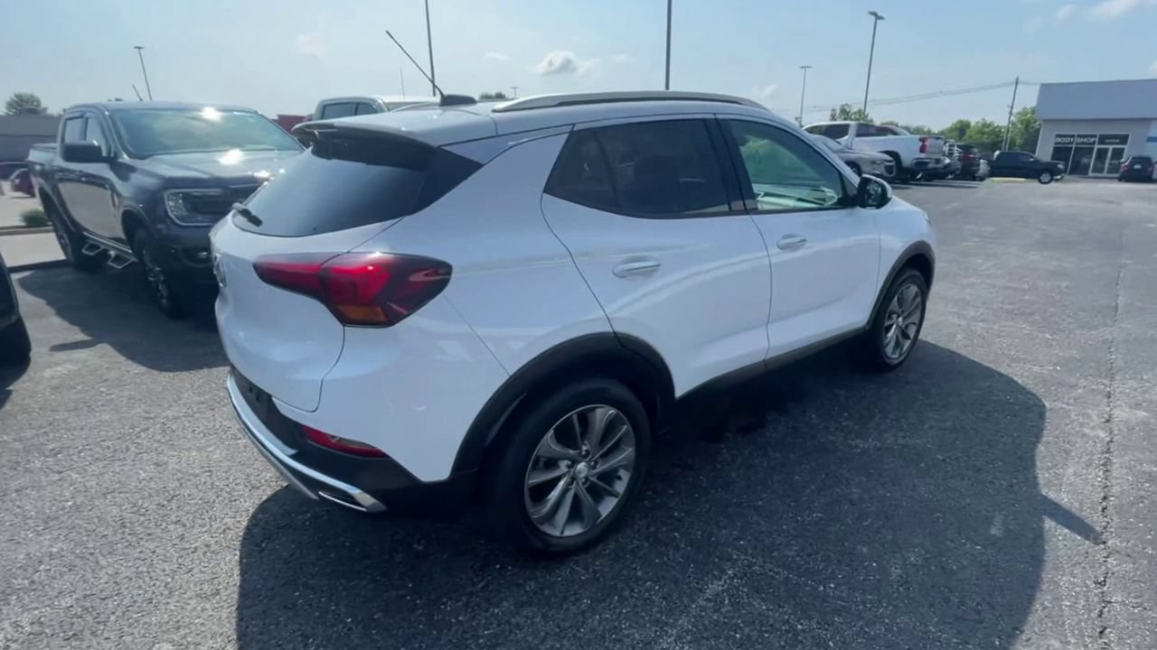Used 2023 Buick Encore GX Essence w/ Experience Buick Package AWD/4WD image 9