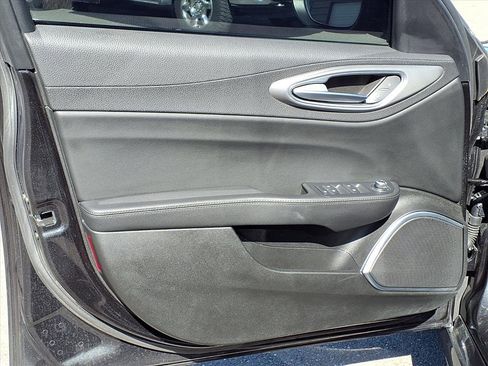 Used 2023 Alfa Romeo Giulia Veloce image 29