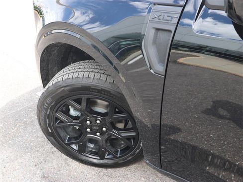 New 2025 Ford Maverick XLT w/ Black Appearance Package image 4