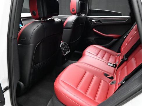 Used 2023 Porsche Macan GTS image 54