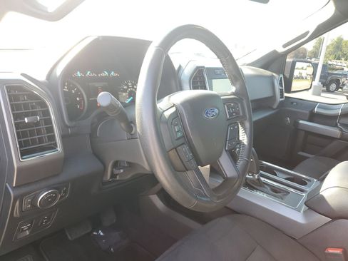 Used 2020 Ford F150 XLT w/ Equipment Group 302A Luxury AWD/4WD image 17