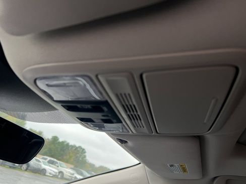 Certified 2025 Honda Odyssey Touring image 19