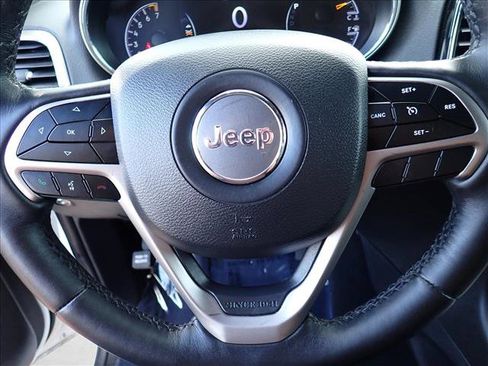 Used 2019 Jeep Grand Cherokee Limited w/ Trailer Tow Group IV AWD/4WD image 18