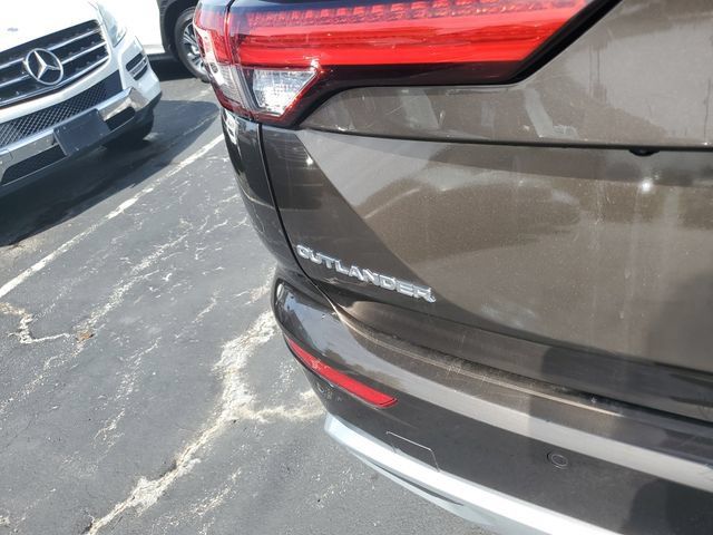 Used 2022 Mitsubishi Outlander SEL FWD image 7