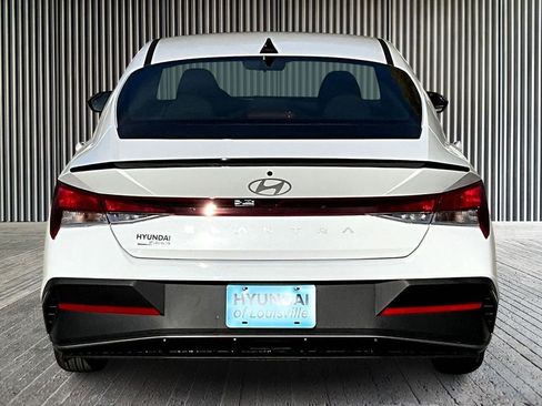 New 2026 Hyundai Elantra Sport FWD image 4
