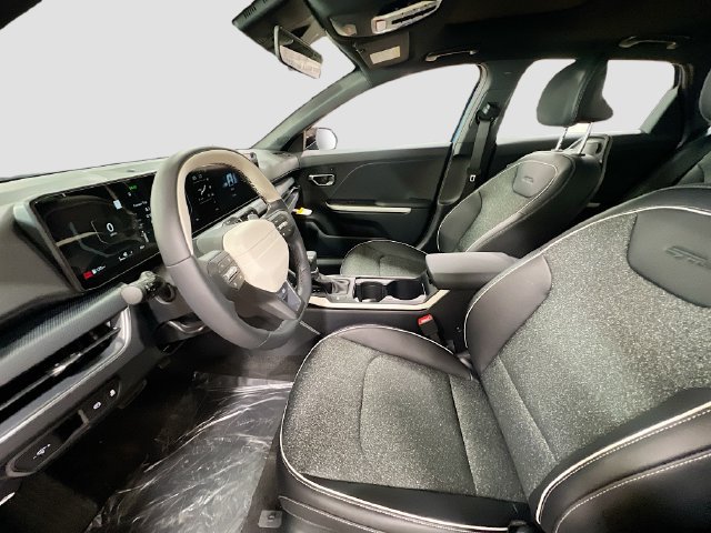 New 2025 Kia K4 EX w/ GT-Line Sunroof Package FWD image 21