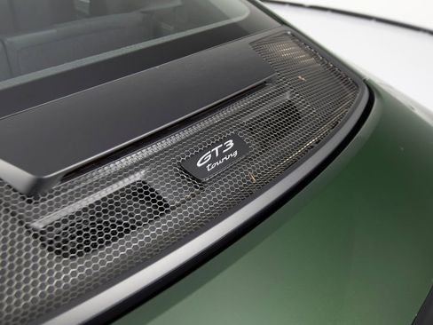 Certified 2025 Porsche 911 GT3 RWD image 46