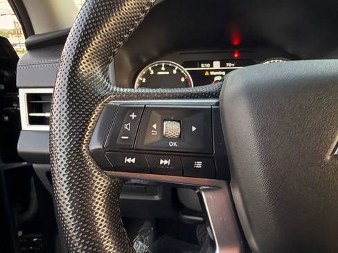 Used 2023 Mitsubishi Outlander ES image 20