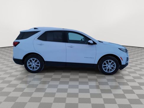 Used 2024 Chevrolet Equinox LT image 9