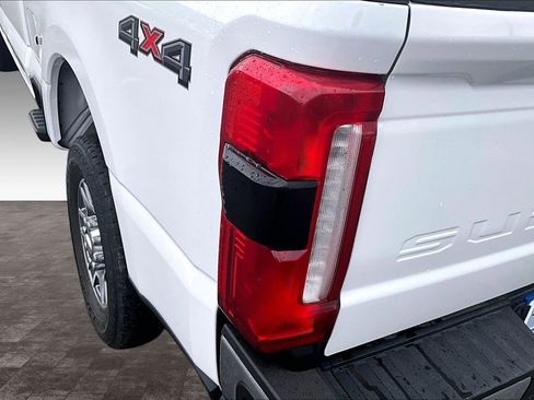Used 2024 Ford F250 Lariat AWD/4WD image 32