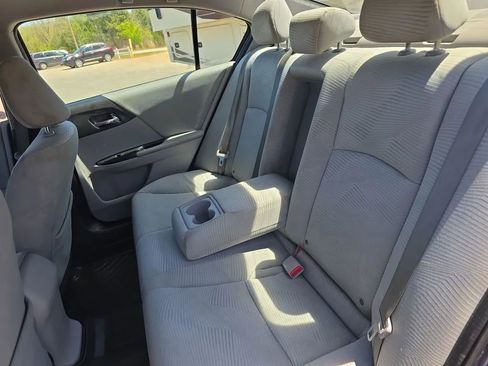Used 2015 Honda Accord LX image 32