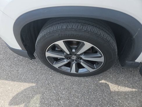 Used 2024 Honda Pilot Elite image 13