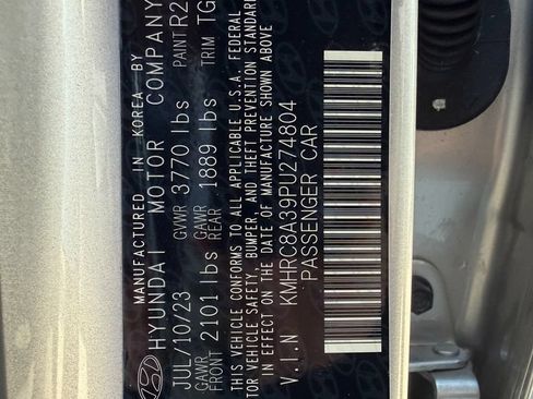 Used 2023 Hyundai Venue SEL FWD image 29