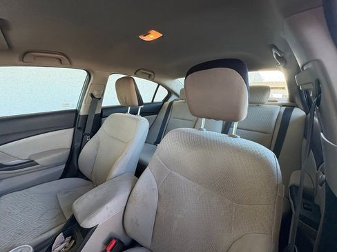 Used 2014 Honda Civic LX image 2
