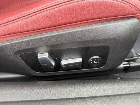 Used 2024 BMW M440i Coupe w/ Premium Package image 26