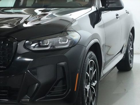 Used 2023 BMW X4 xDrive30i w/ M Sport Package AWD/4WD image 5