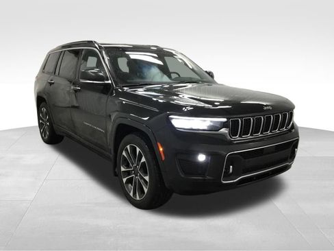 Used 2021 Jeep Grand Cherokee L Overland w/ Luxury Tech Group IV image 3