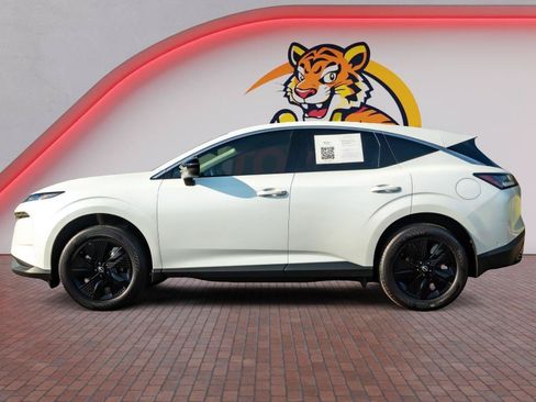 Used 2025 Nissan Murano SV AWD/4WD image 9