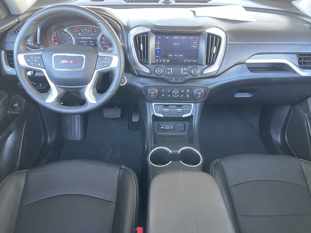Used 2024 GMC Terrain SLT AWD/4WD image 19