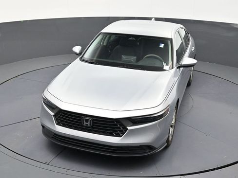 Used 2024 Honda Accord LX image 19