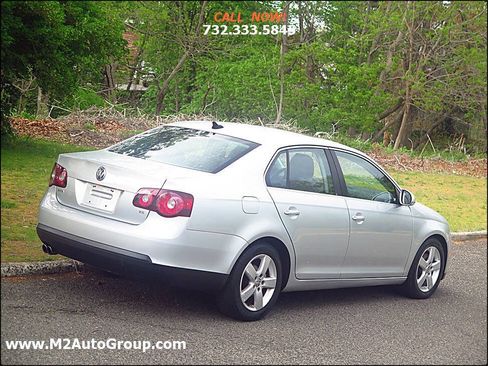 Used 2009 Volkswagen Jetta SE image 18