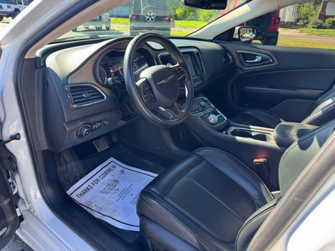 Used 2016 Chrysler 200 C w/ Premium Group AWD/4WD image 11