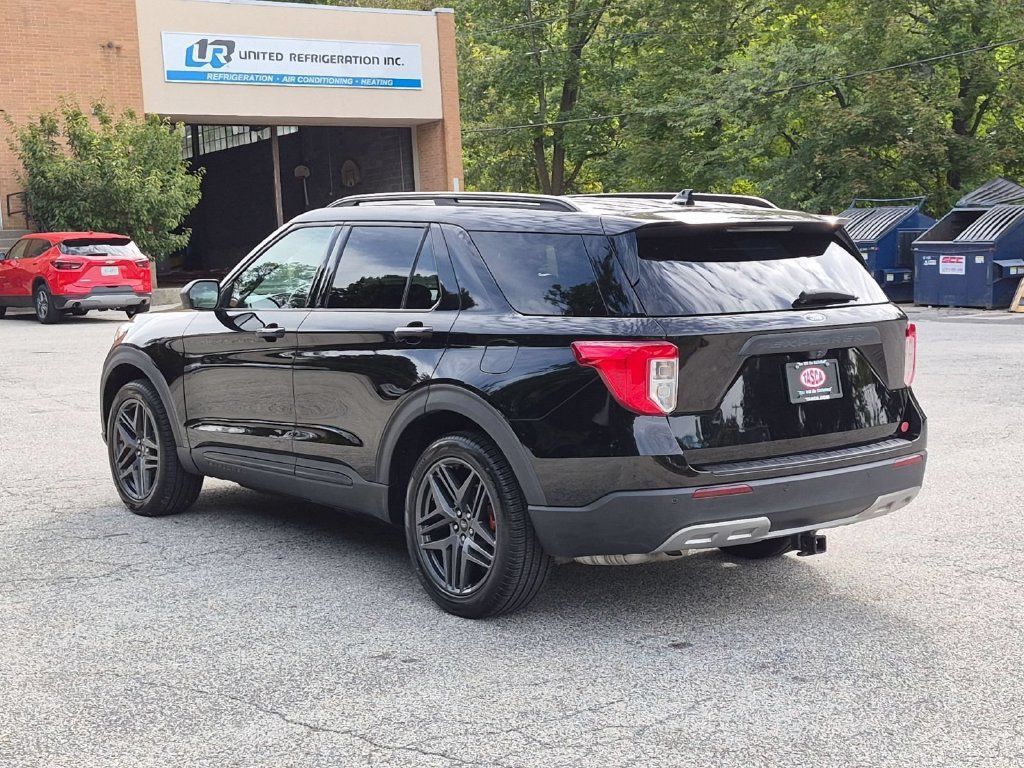 Used 2020 Ford Explorer XLT w/ Equipment Group 202A AWD/4WD image 9