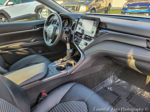 Used 2023 Toyota Camry SE FWD image 30