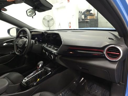 Certified 2024 Chevrolet Trax RS w/ Driver Confidence Package image 27