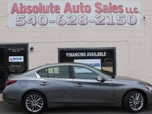 Used 2019 INFINITI Q50 Luxe w/ Essential Package (3.0T Luxe) image 1