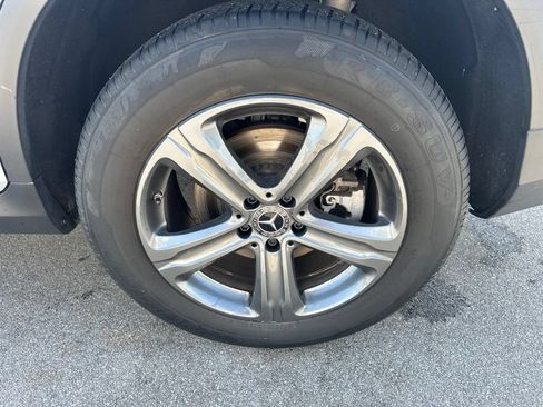 Used 2019 Mercedes-Benz GLC 300 4MATIC image 33