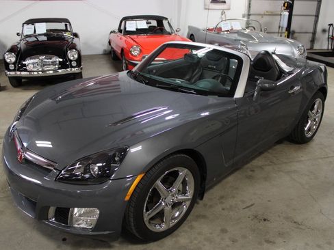 Used 2009 Saturn Sky Red Line RWD image 31