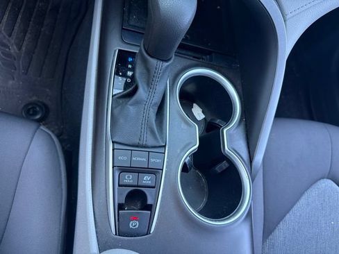Used 2021 Toyota Camry LE w/ Audio Upgrade Package FWD image 22
