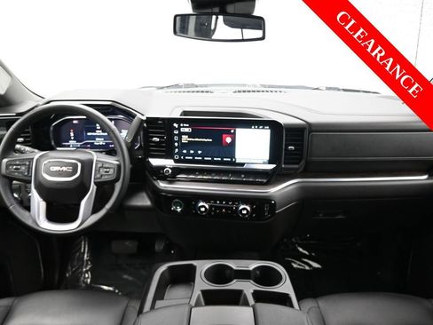 Used 2024 GMC Sierra 1500 SLT image 31