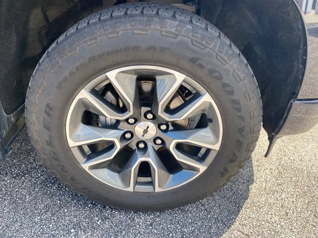 Used 2022 Chevrolet Silverado 1500 RST AWD/4WD image 9