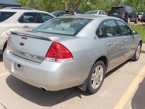Used 2006 Chevrolet Impala LT FWD image 7