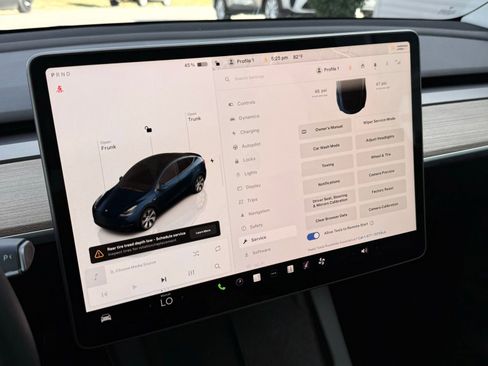 Used 2023 Tesla Model Y Long Range AWD/4WD image 51