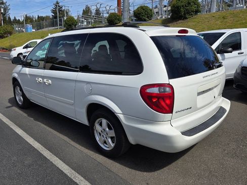 Used 2006 Dodge Grand Caravan SXT FWD image 5