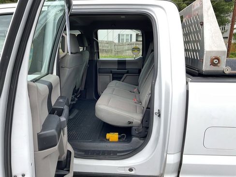 Used 2019 Ford F250 XL w/ Power Equipment Group RWD image 27