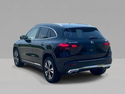 Used 2024 Mercedes-Benz GLA 250 4MATIC image 5