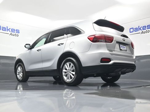 Used 2020 Kia Sorento LX w/ LX I4 Convenience Package image 42